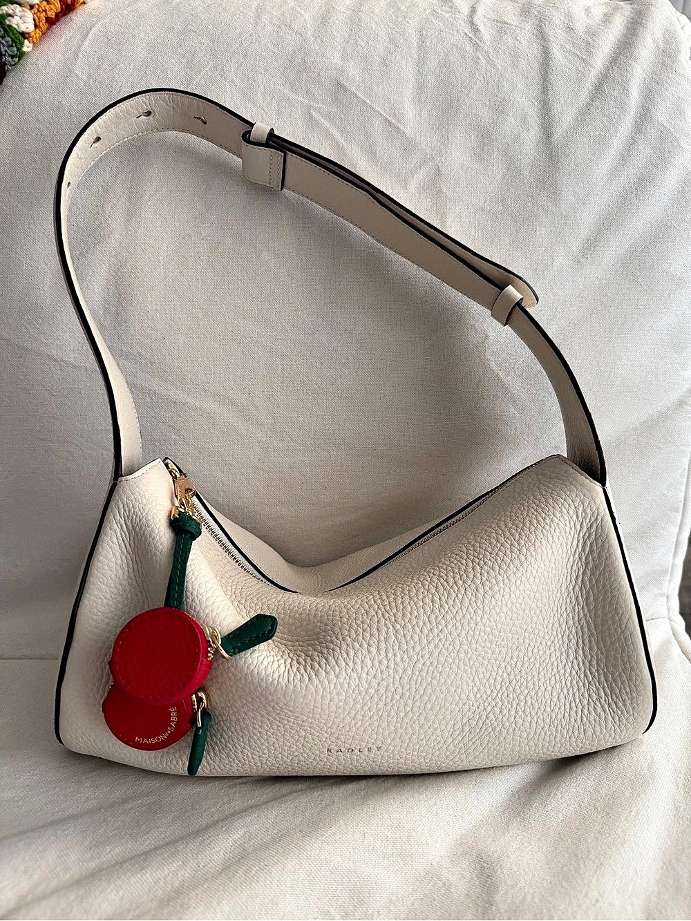 Radley Shoulder Bag in White Like New